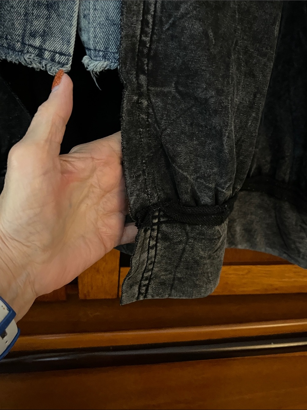 Oli & Hali Oversized Washed Black Fabric/Blue Denim Hooded Jacket w/Pockets - Picture 6 of 16